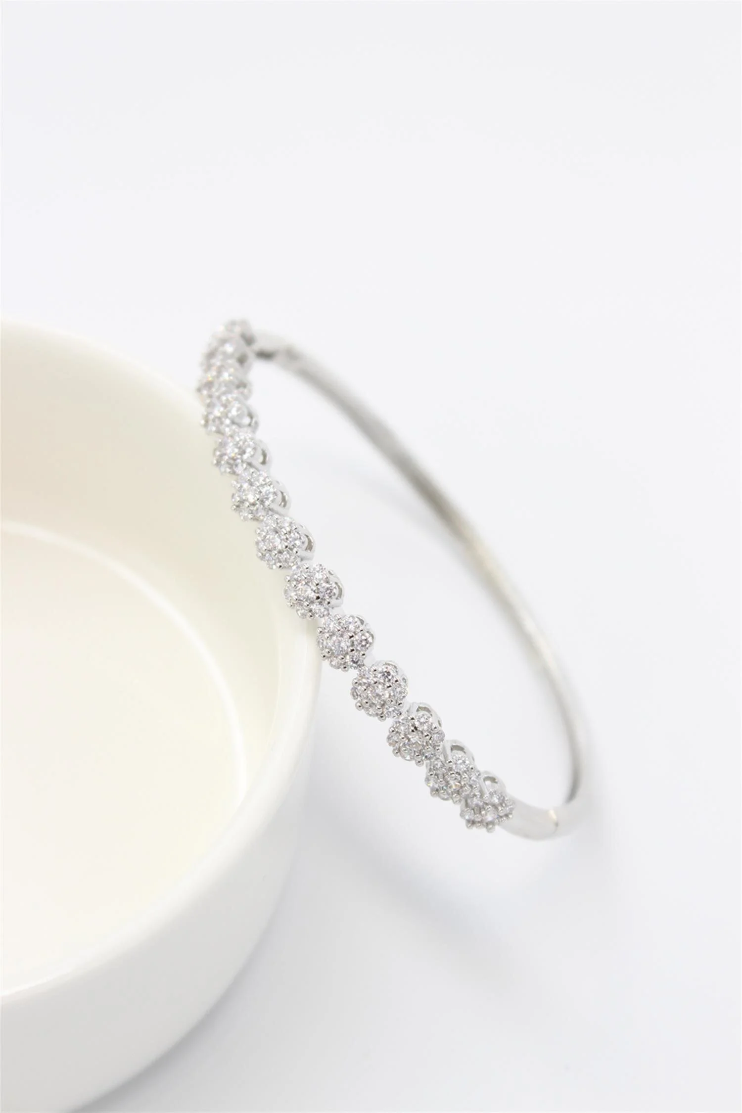 Taşlı Silver Kelepçe